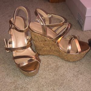Wedges. Rose gold bands.